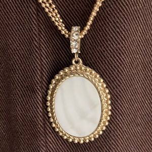 Chicos Necklace 10.5” long